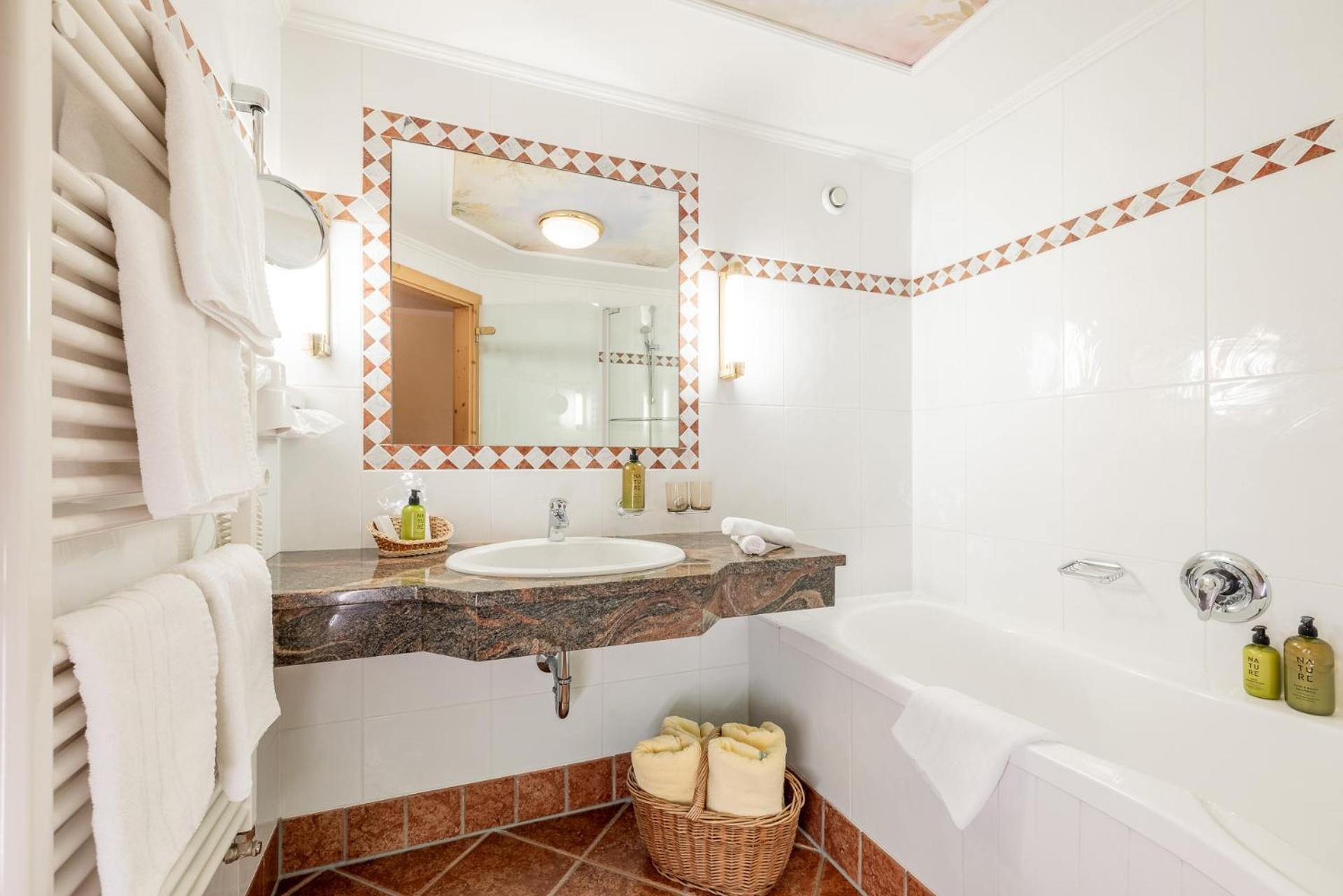 Rita Hotel 4*